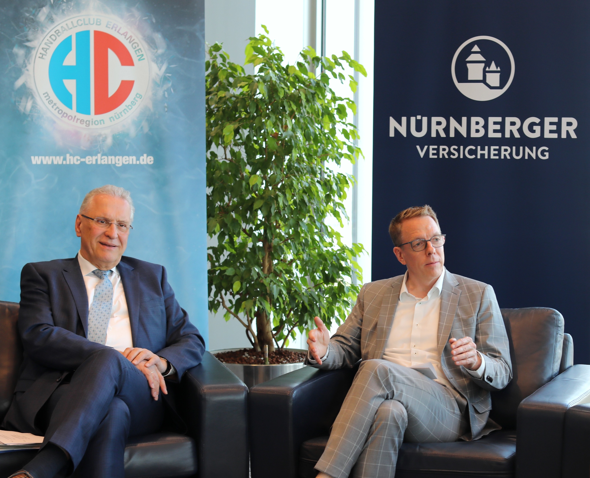 JockiFoto: Talkrunde rund um Inklusion mit Joachim Herrmann (Bayerischer Innenminister) und Harald Rosenberger (Vorstands NÜRNBERGER Versicherung)