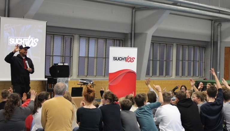 suchtLOS: Martin Rietsch alias 2schneidig engagiert sich gegen Sucht und Drogen