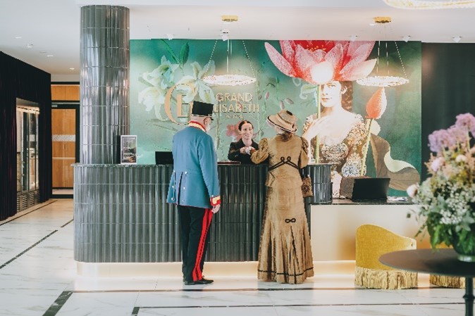 (c) Hotel Grand Elisabeth