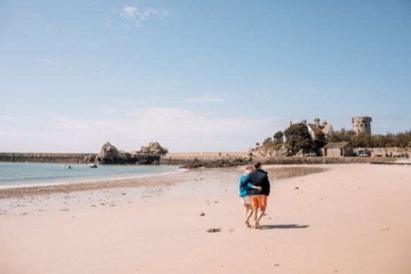  Im Frühling ist viel Platz für Strandspaziergänge