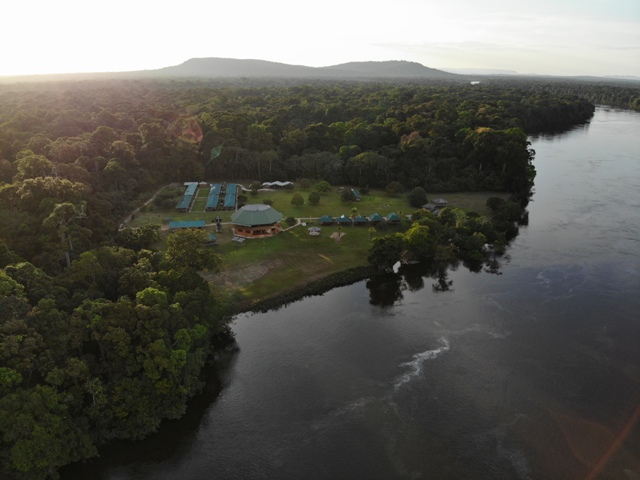 Die Iwokrama River Lodge liegt direkt am Essequibo und gehört zu den bereits zertifizierten Lodges