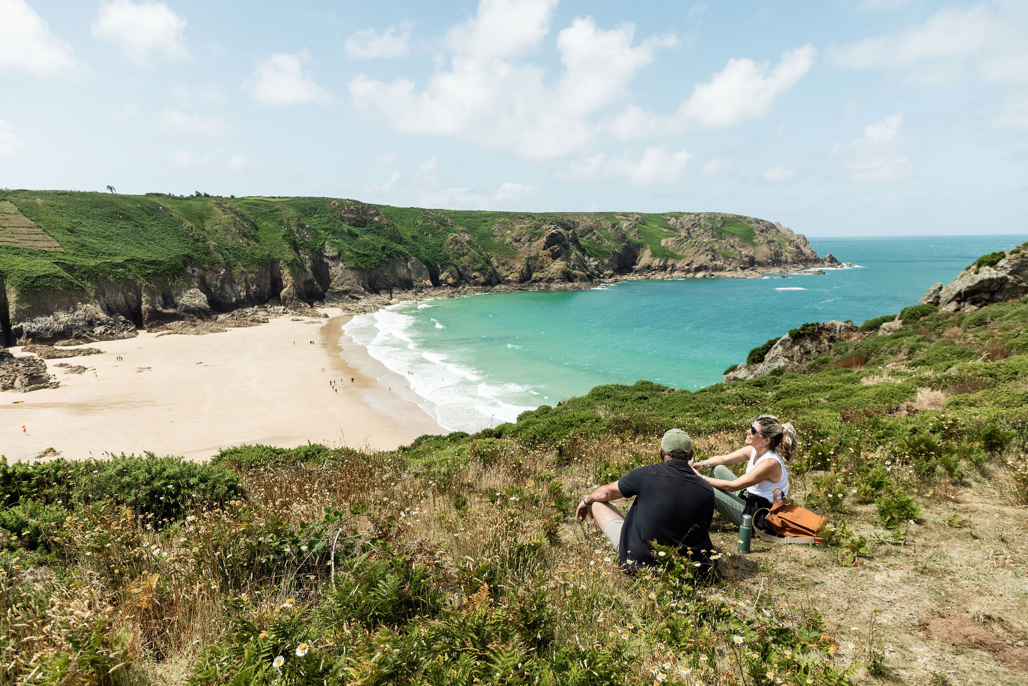 Viele Wege führen im Sommer nach Jersey. Foto: Andy Le Gresley  