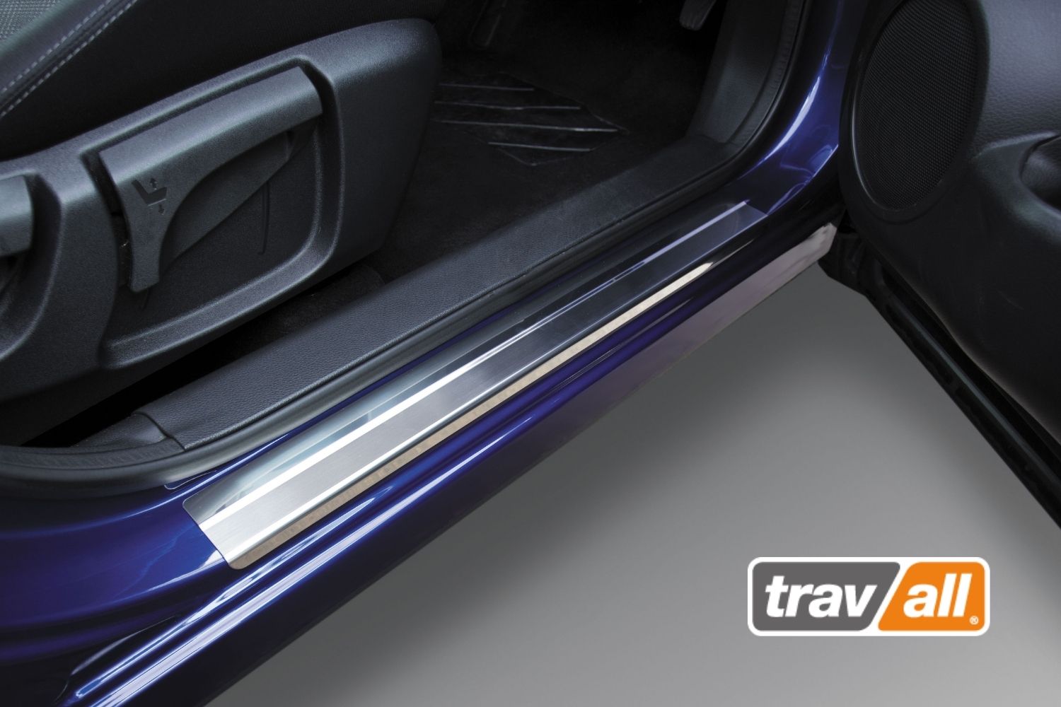 Die Travall Einstiegsleisten für das Auto sind im Onlineshop erhältlich. © Travall