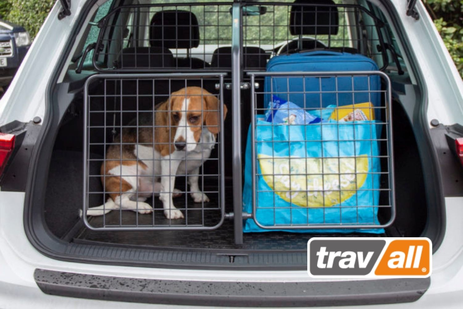 Travall fertigt Hundegitter, Laderaumteiler, Kofferraumwannen und weiteres Autozubehör. © Travall