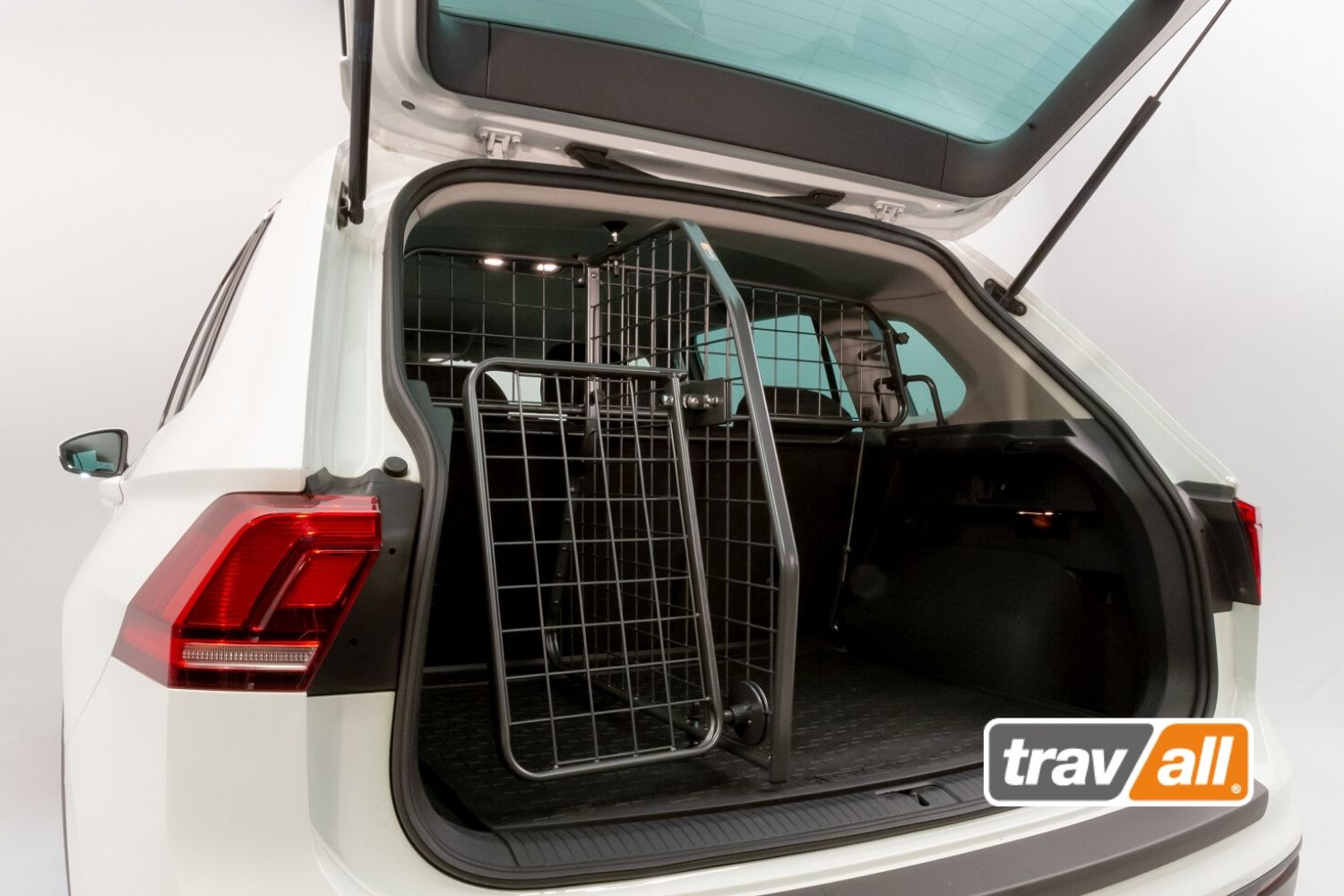 Das Travall Hundegitter Set ist ab sofort im Onlineshop erhältlich. © Travall
